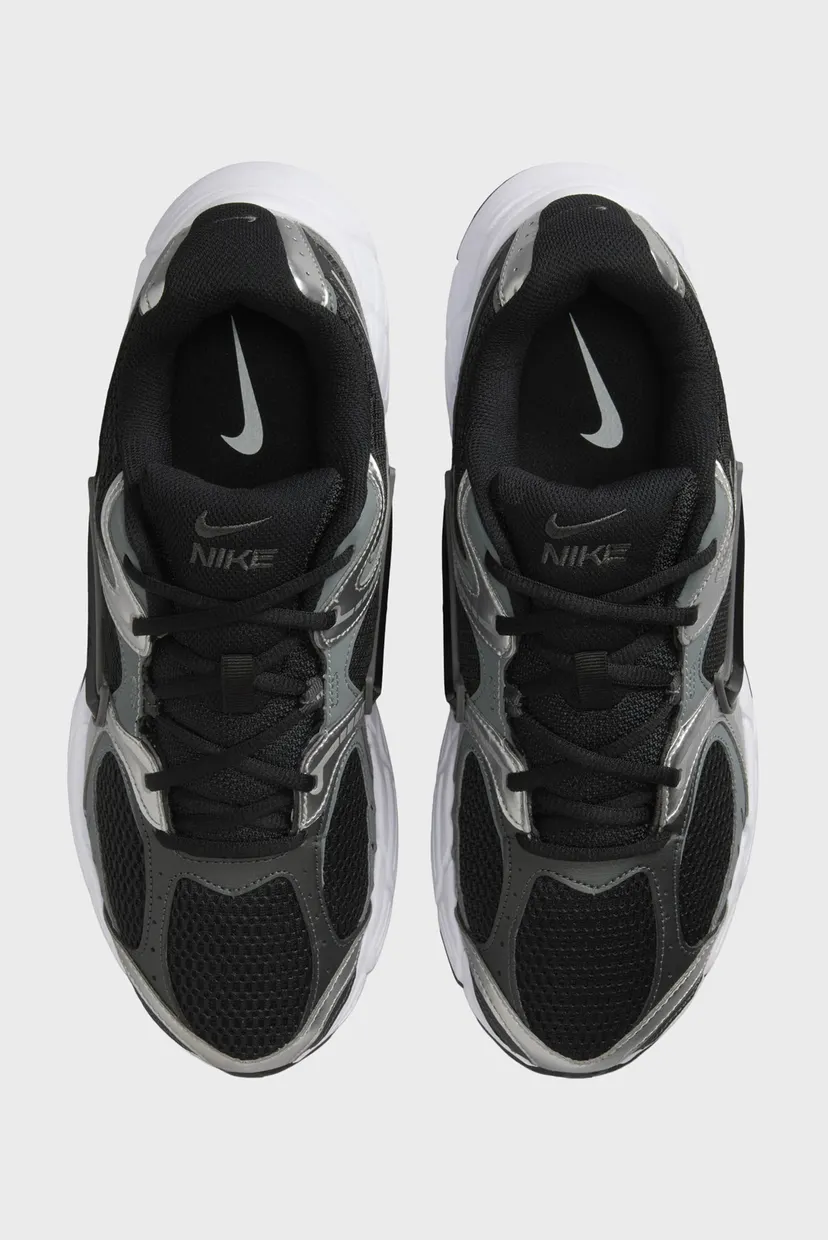 Чоловічі чорні кросівки NIKE V5 RNR 4