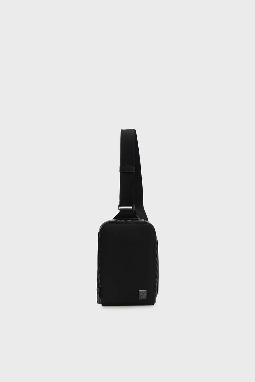 Чоловіча чорна сумка EMBLEM HW SLING 6