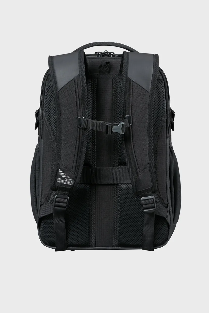 Чорний рюкзак ROADSEEKER DEEP BLACK 3