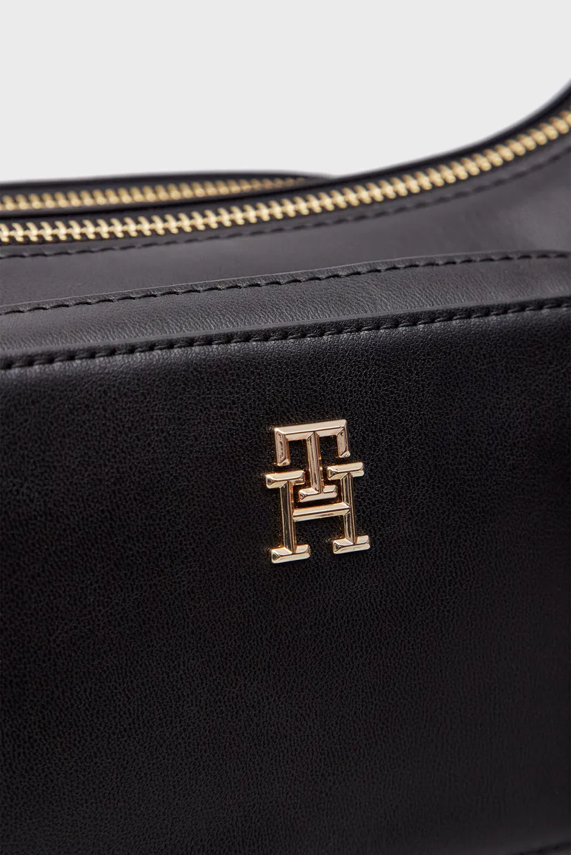 Женская черная сумка TH SOFT UTILITY SHOULDER BAG PU 6
