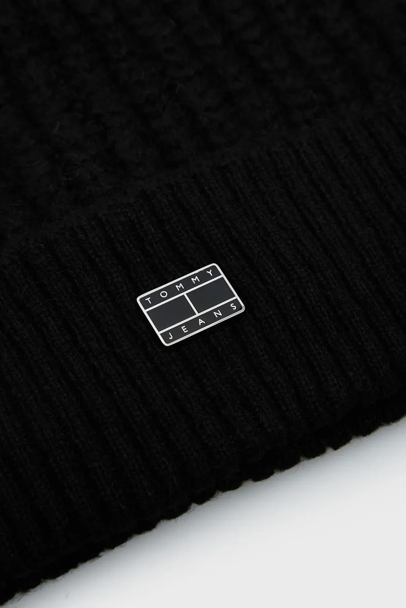 Женская черная шапка TJW COSY KNIT BEANIE 3