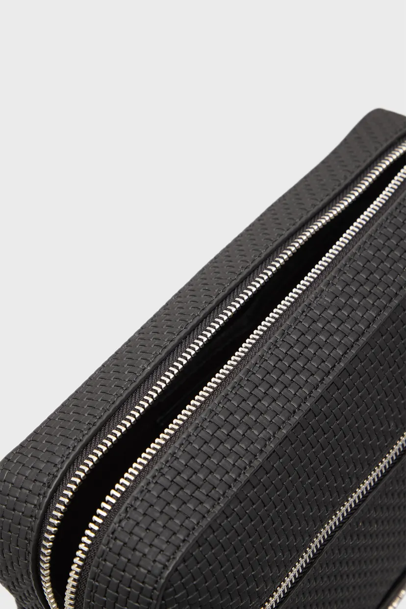 Мужская черная сумка EMBOSSED 6