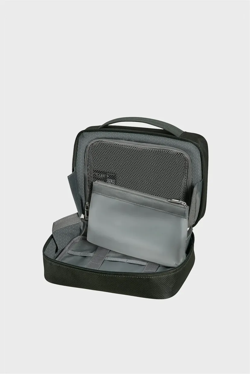 Чоловічий зелений несесер RESPARK TOILET KIT GREEN/DARK GREEN 5