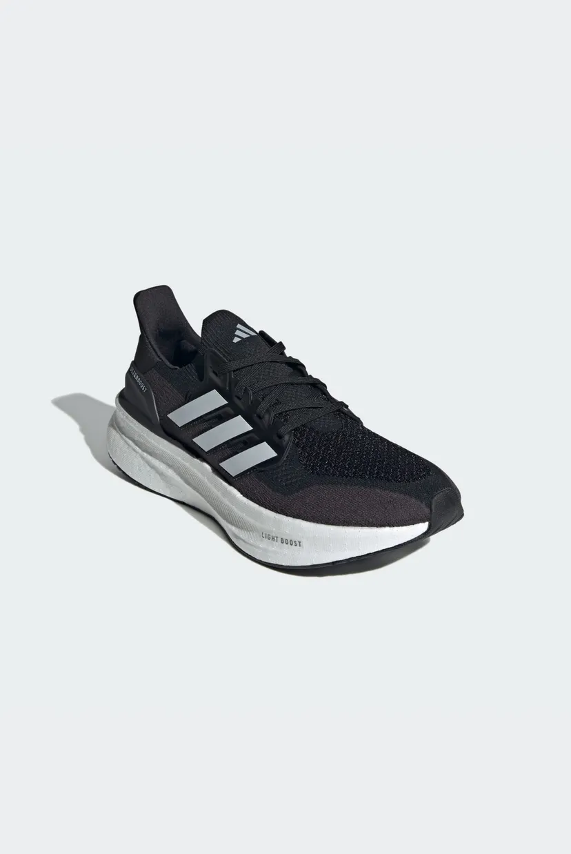 Мужские черные кроссовки Ultraboost 5 4