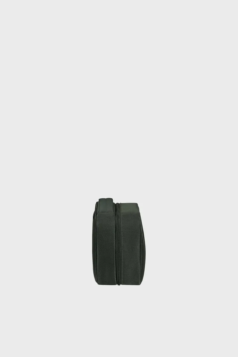Мужской зеленый несессер RESPARK TOILET KIT GREEN/DARK GREEN 6