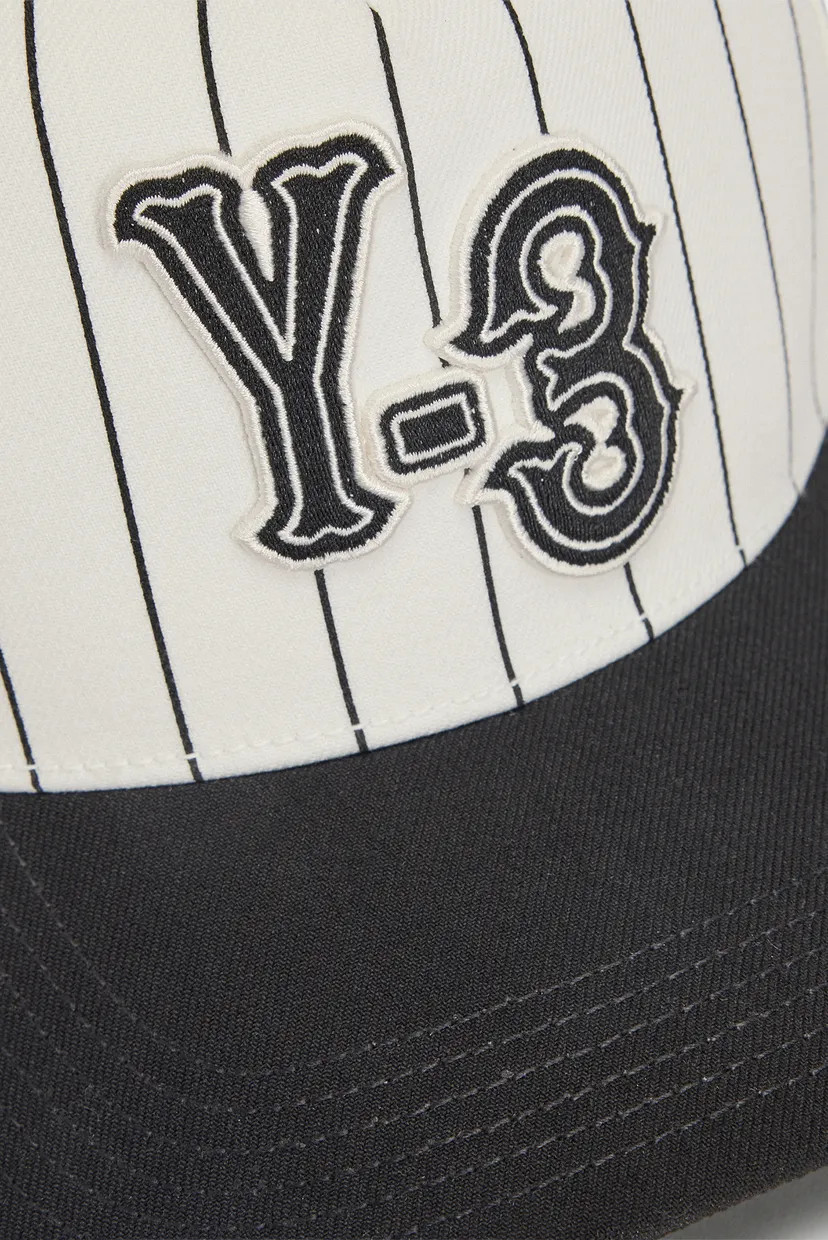Біла кепка у смужку Y-3 PINSTRIPE 3