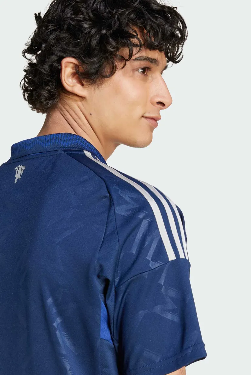 Выездная джерси Manchester United 24/25 Away 5