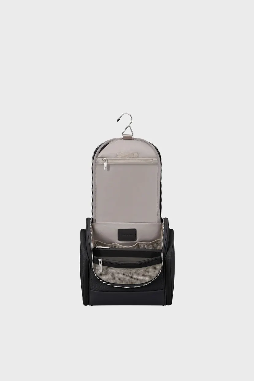 Женская черная косметичка IMAGE TOILET KIT BLACK 4
