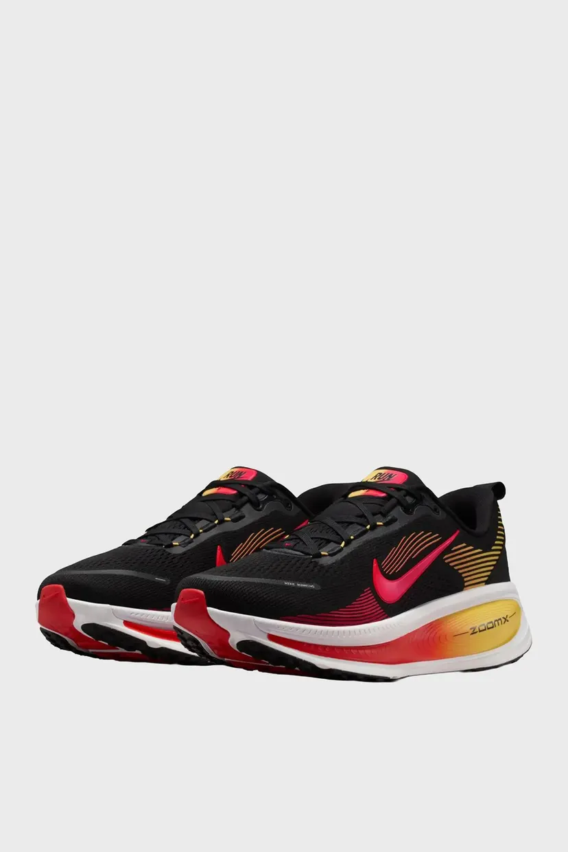 Чоловічі чорні кросівки NIKE VOMERO 18 3