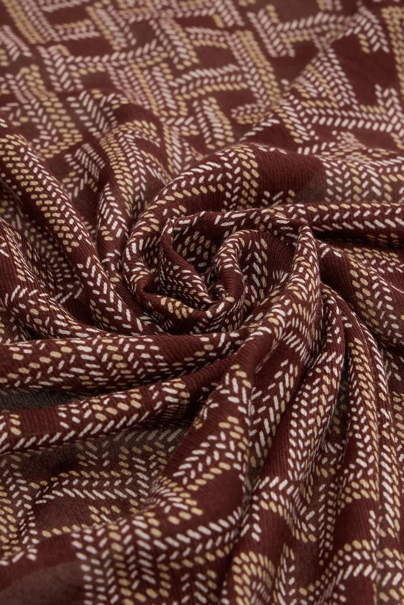 Жіночий коричневий шарф з візерунком MONOGRAM 4