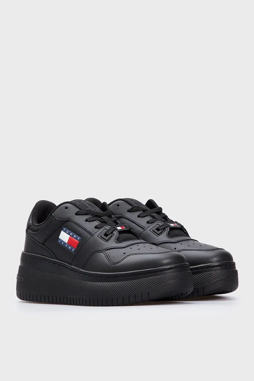 Жіночі чорні снікерси TJW RETRO BASKET FLATFORM ESS 3