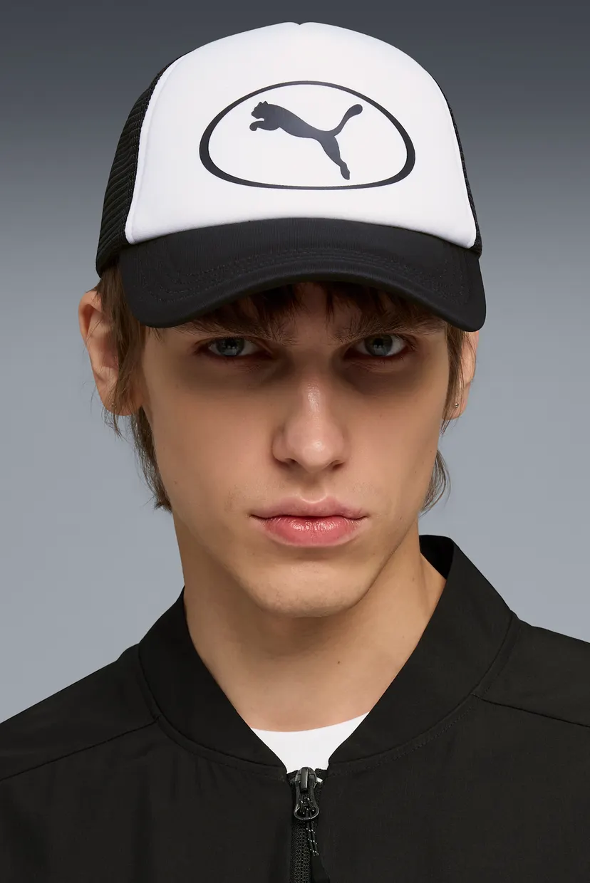 Чорна кепка Essentials Trucker Cap 3
