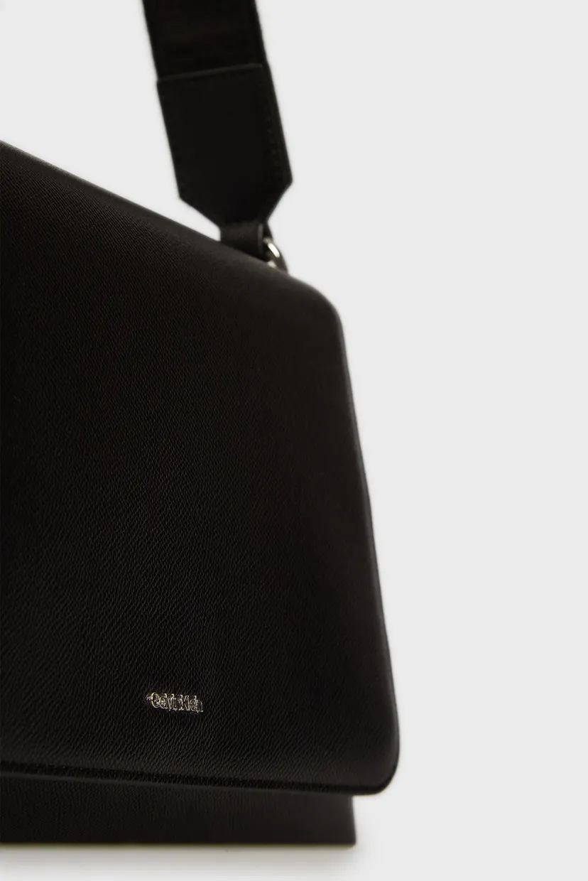Женская черная сумка CK MUST TOP HANDLE BAG_CAVIAR 6