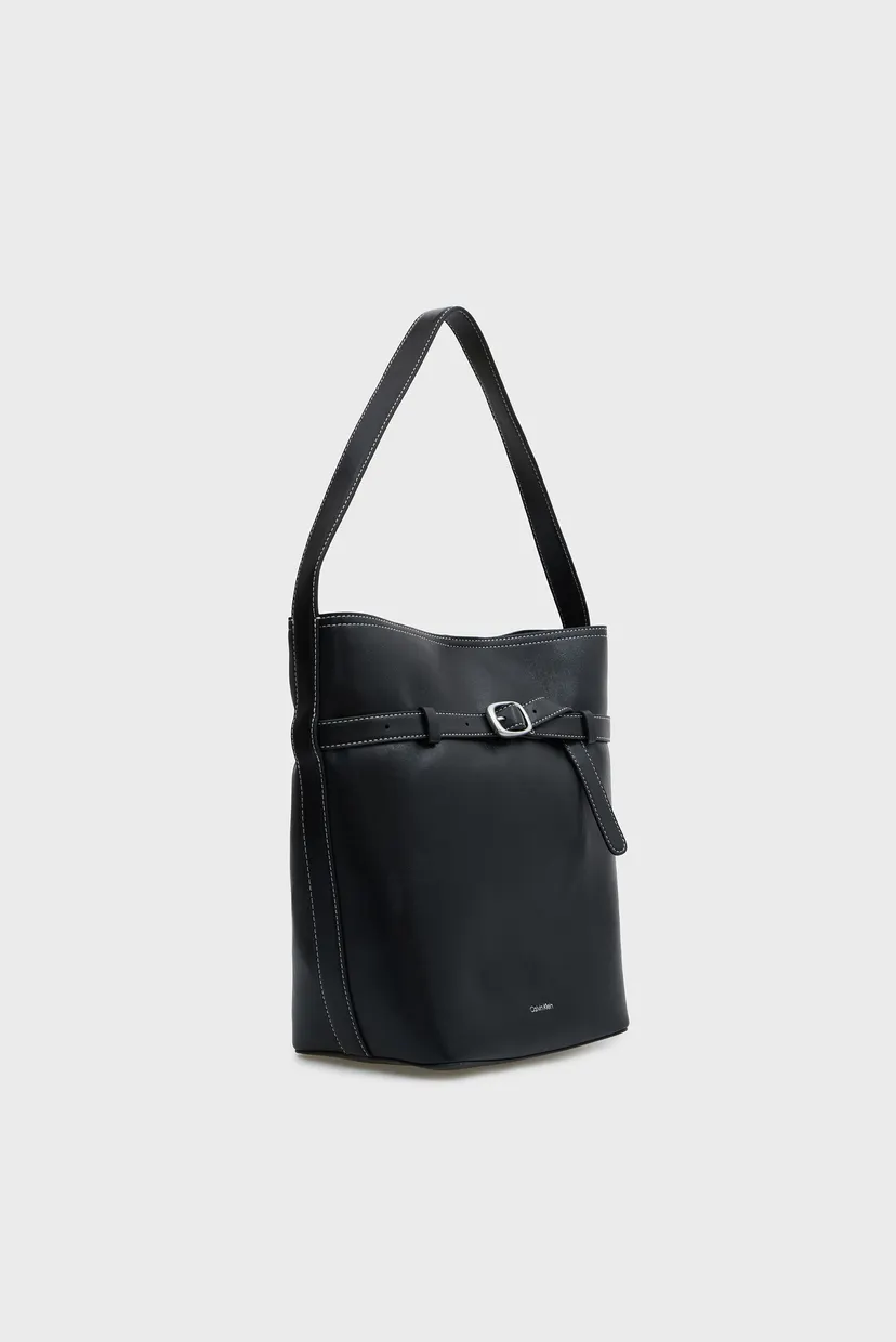 Женская черная сумка BUCKLE MEDIUM BUCKET 3
