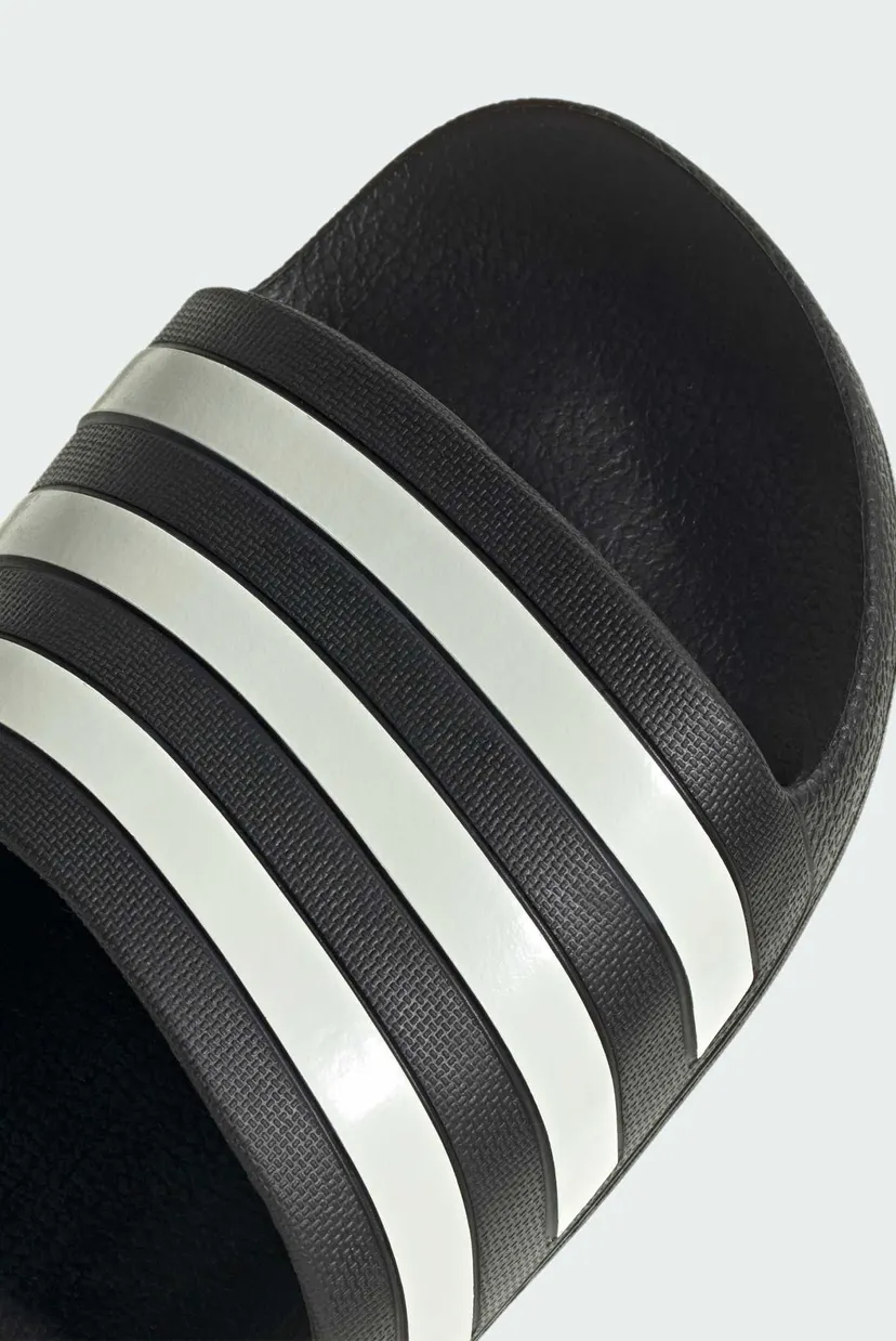 Чорні слайдери Adilette Aqua 7