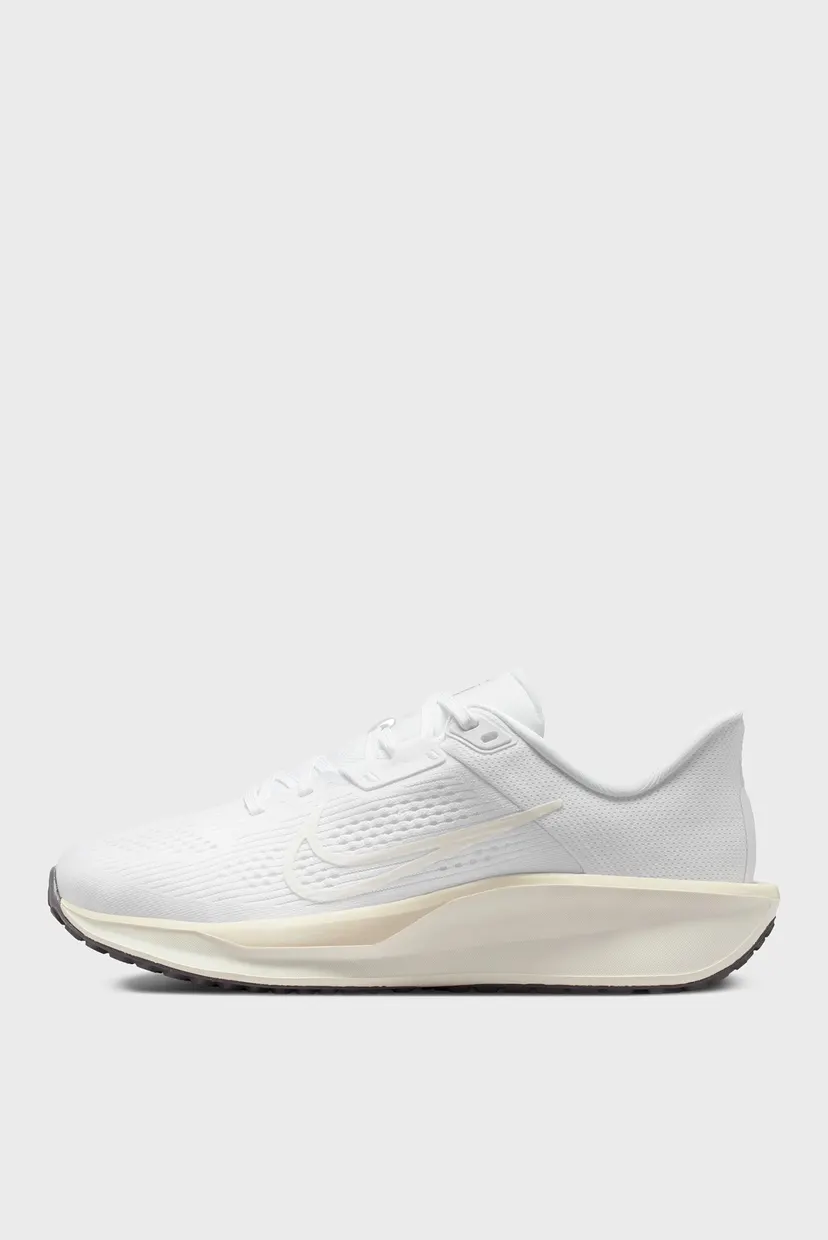 Женские белые кроссовки WMNS NIKE QUEST 6 4