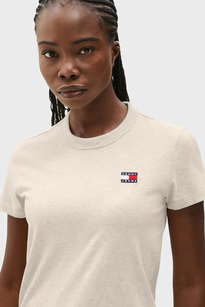 Жіноча бежева футболка REG BADGE TEE 4