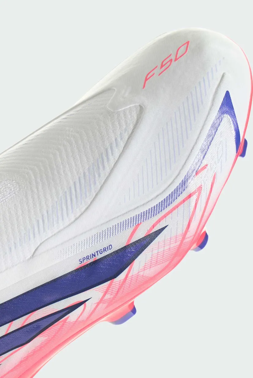 Білі бутси F50 HYPERFAST LEAGUE Laceless Firm Ground Football 9
