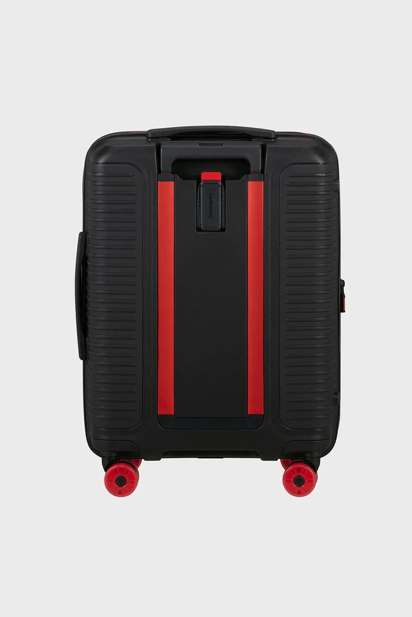 Черный чемодан 55 см PRODIVER HS BLACK 3