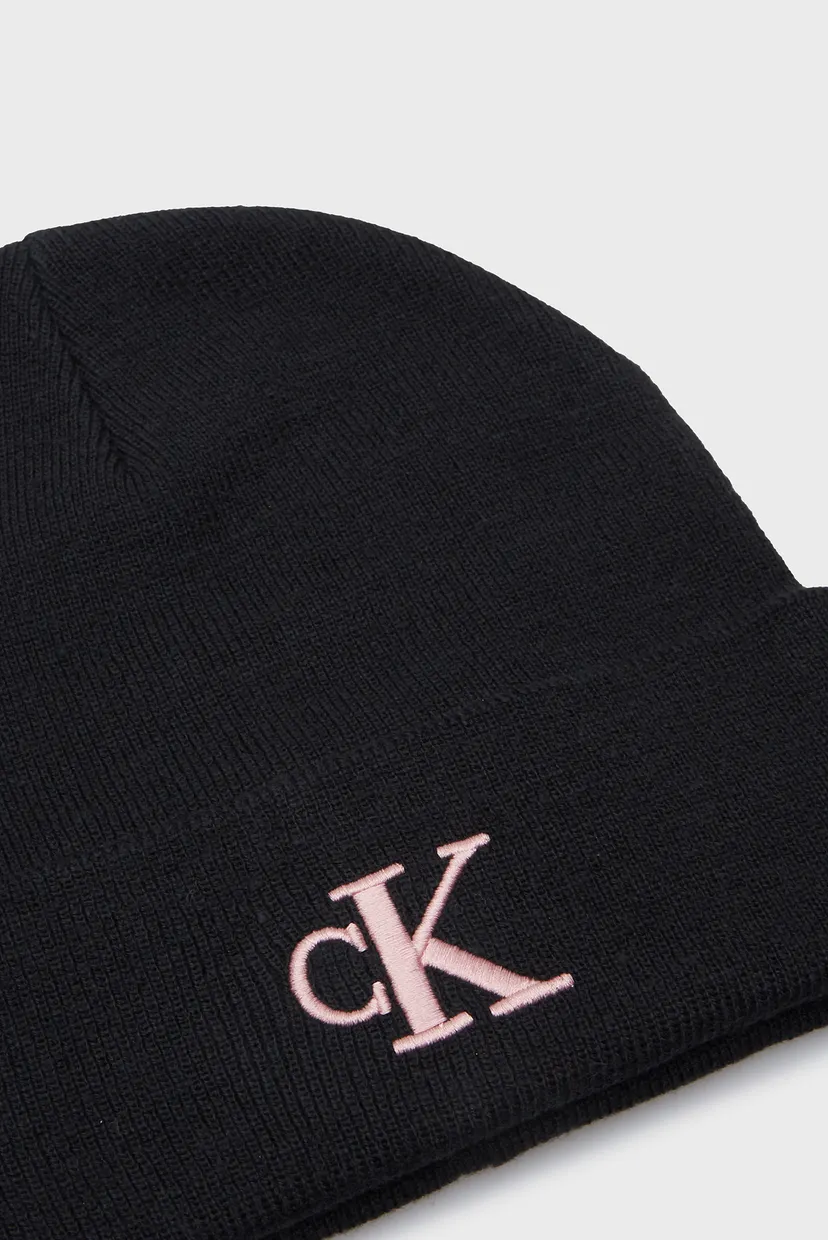 Жіноча чорна шапка MONOGRAM EMBRO BEANIE 4