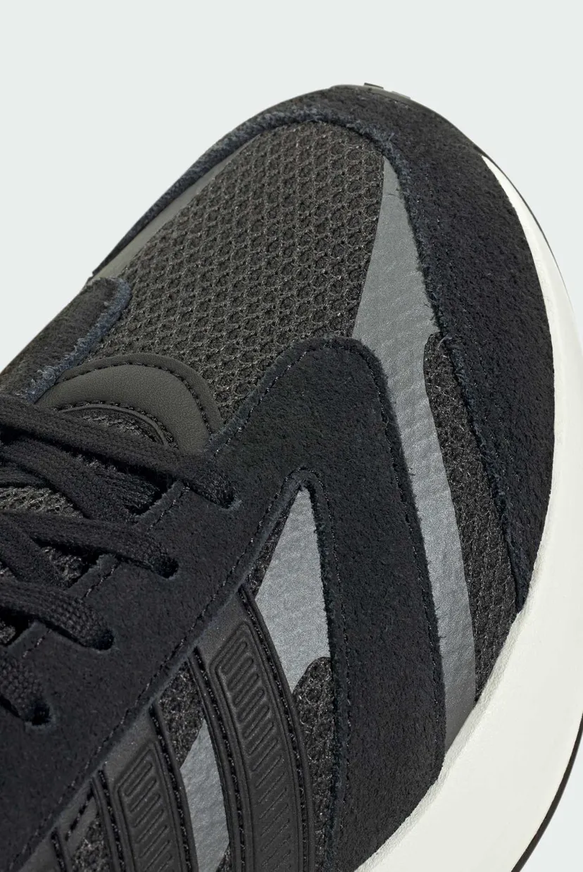 Женские черные кроссовки Lightshift 2.0 8