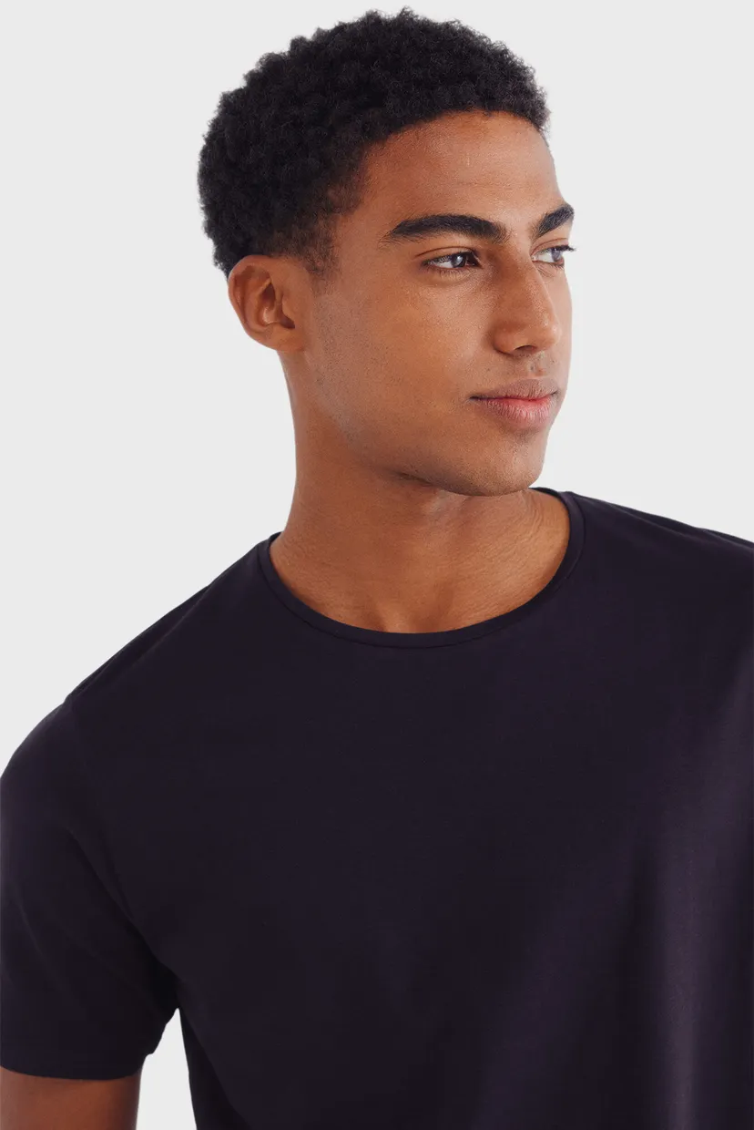 Мужская черная футболка slim fit 4