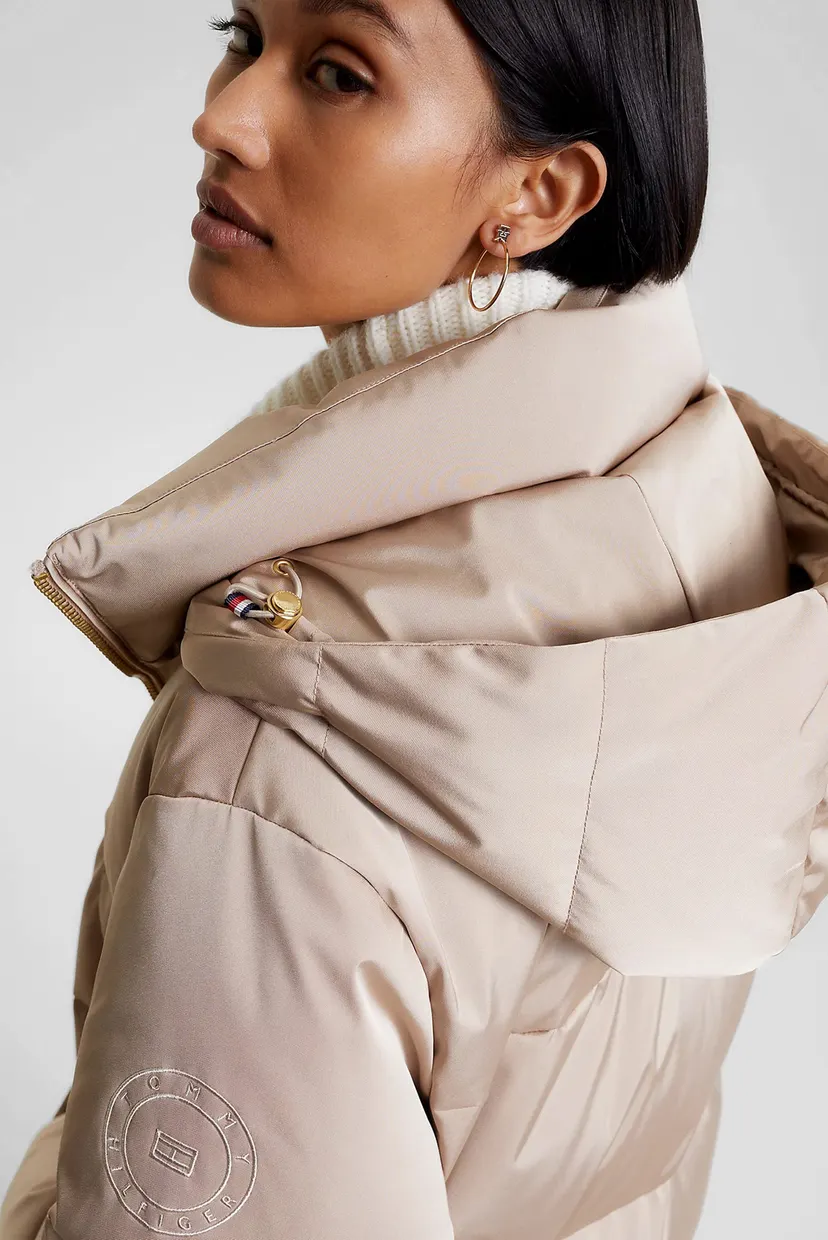 Жіночий бежевий пуховик SATEEN HOODED DOWN MAXI Tommy Hilfiger