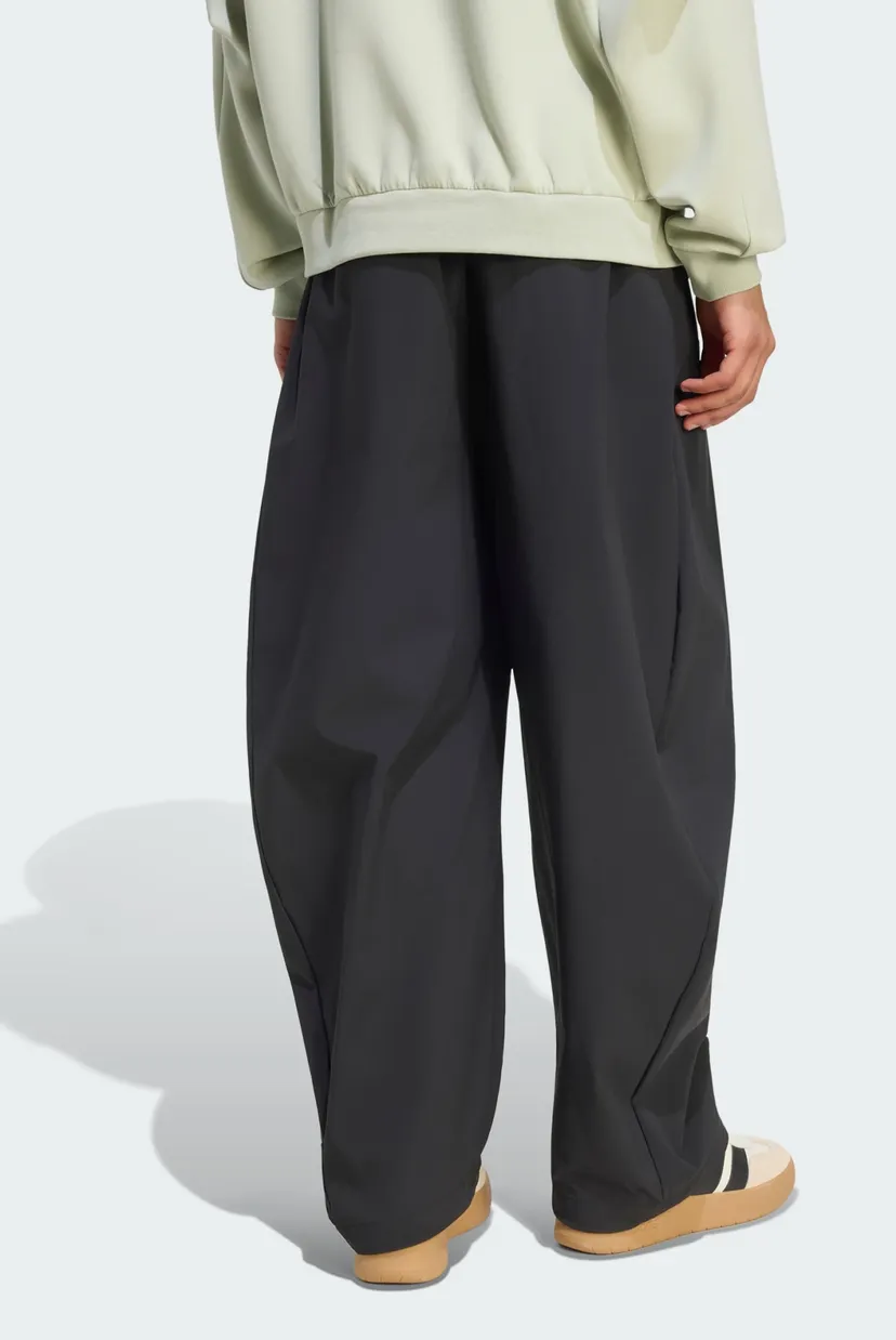 Мужские черные спортивные брюки ADIDAS Z.N.E. WOVEN 3