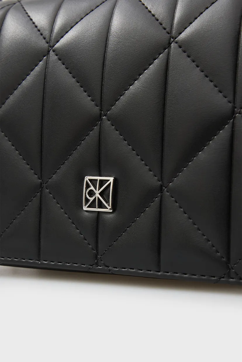 Жіноча чорна сумка QUILTED 6