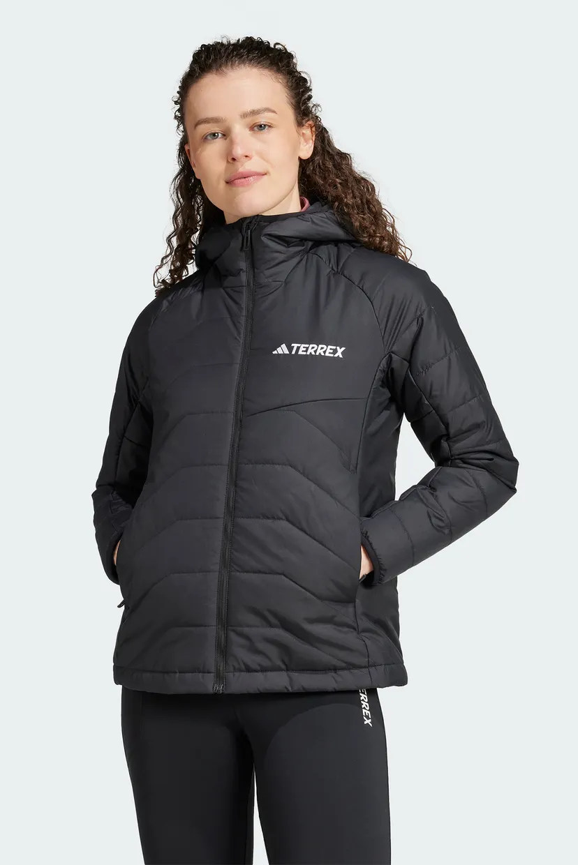 スキーウエアー 女性用 マウンテンイクイップメント ディアミール   新品 Женская черная куртка Terrex Multi Synthetic Insulated Hooded