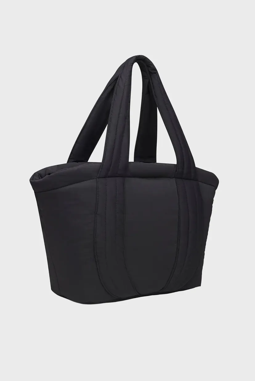 Женская черная спортивная сумка UA Studio Soft Tote 3