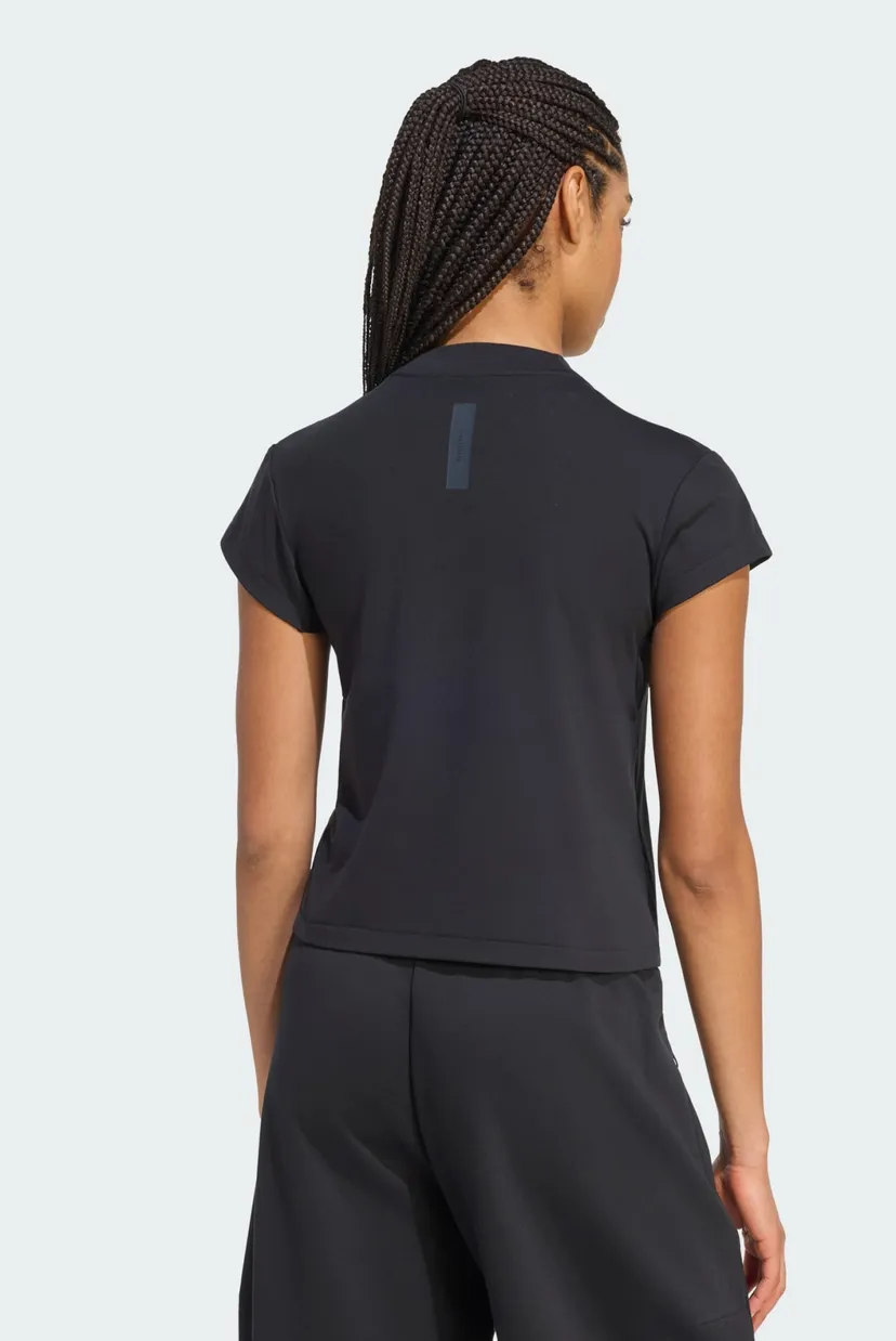 Жіноча чорна футболка ADIDAS Z.N.E. BABY 3