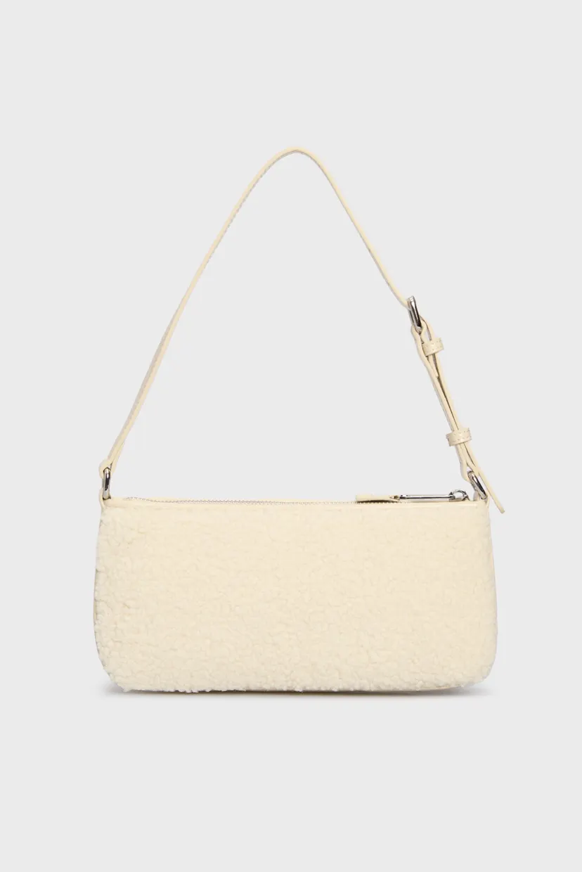 Жіноча біла сумка TJW ESS MUST SHOULDER BAG SHERPA 4