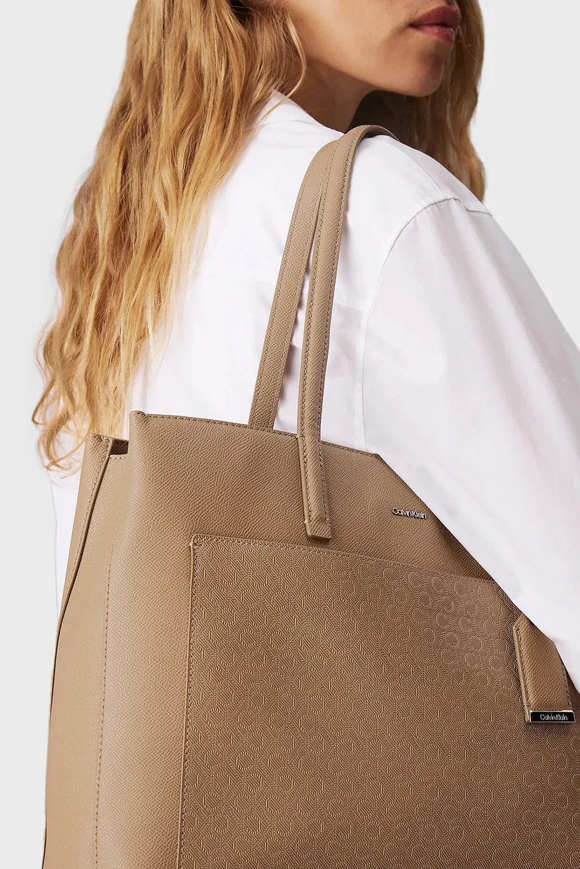 Жіноча бежева сумка CK MUST MEDIUM SHOPPER_MONO 7