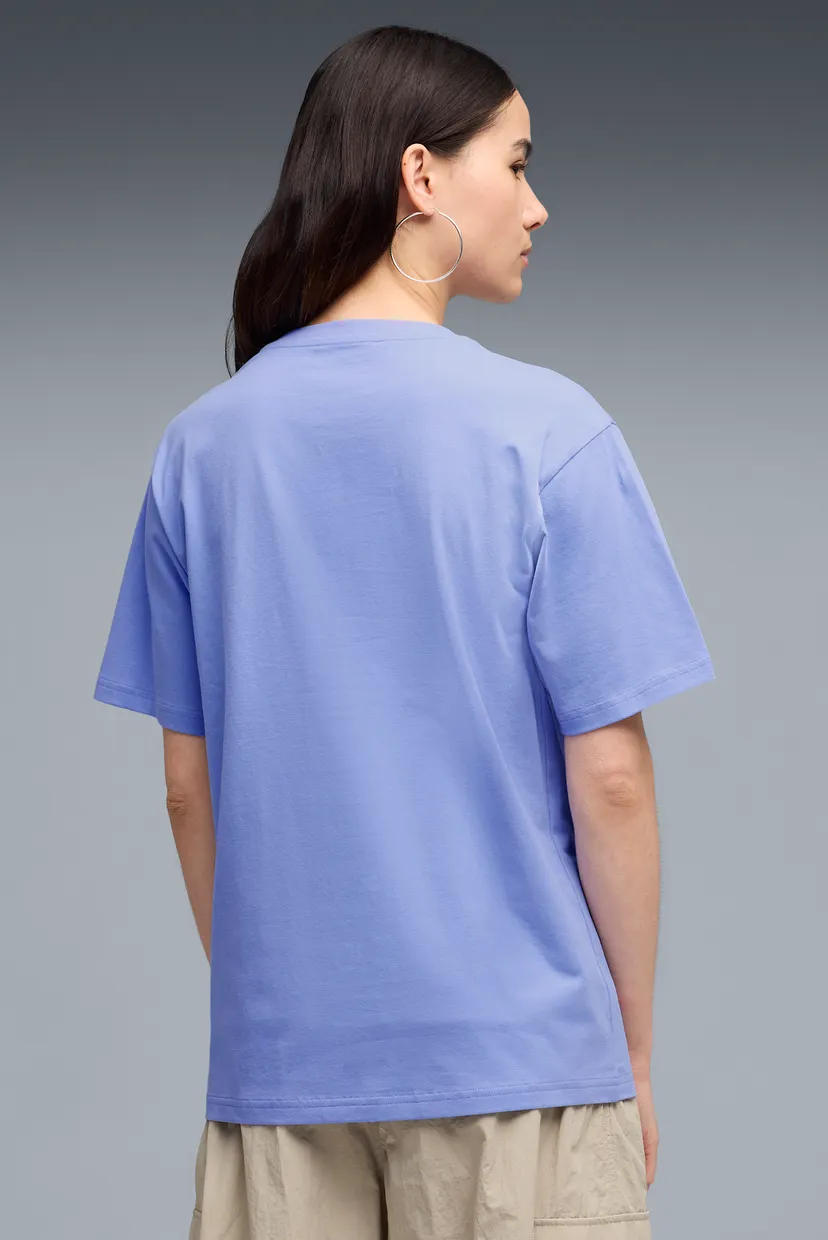 Женская сиреневая футболка HER Relaxed Graphic Tee Women 3