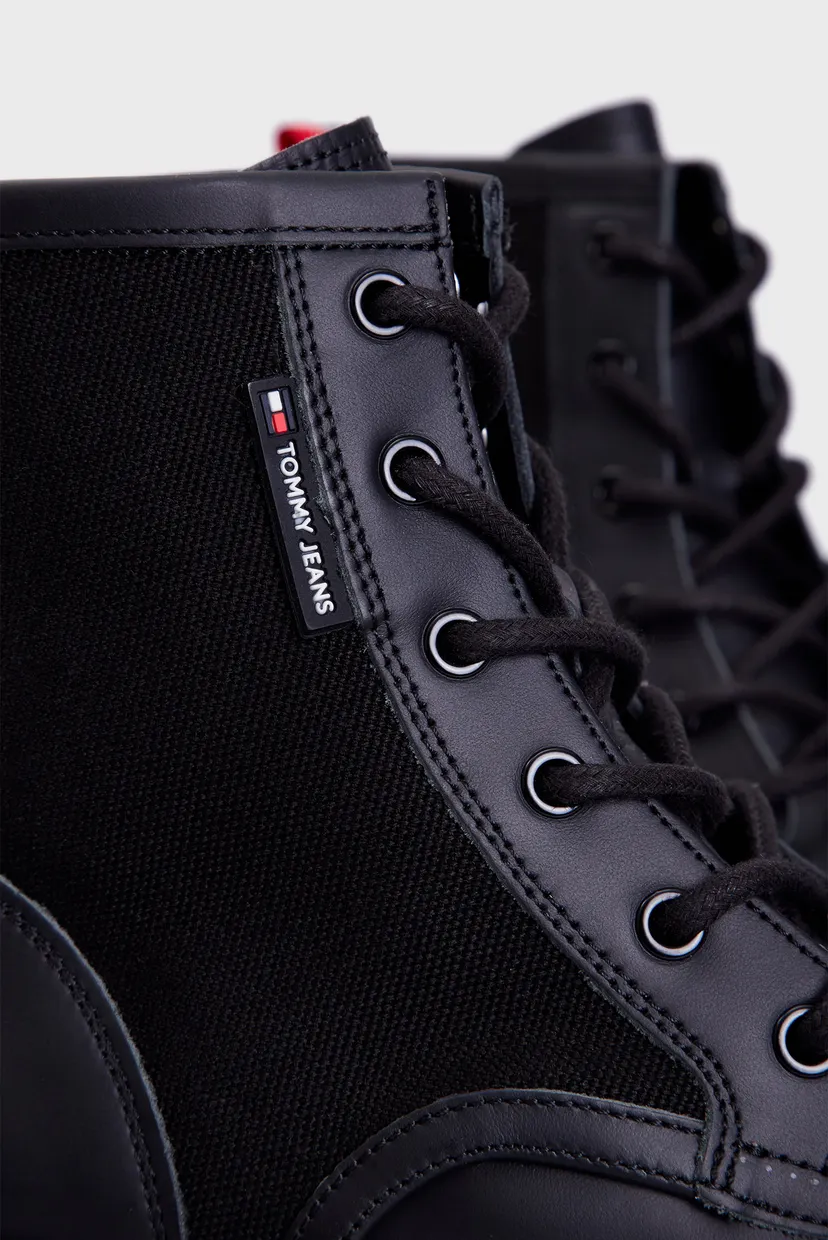 Жіночі чорні шкіряні черевики TJW CHUNKY LACE UP BOOT MIX MAT 2