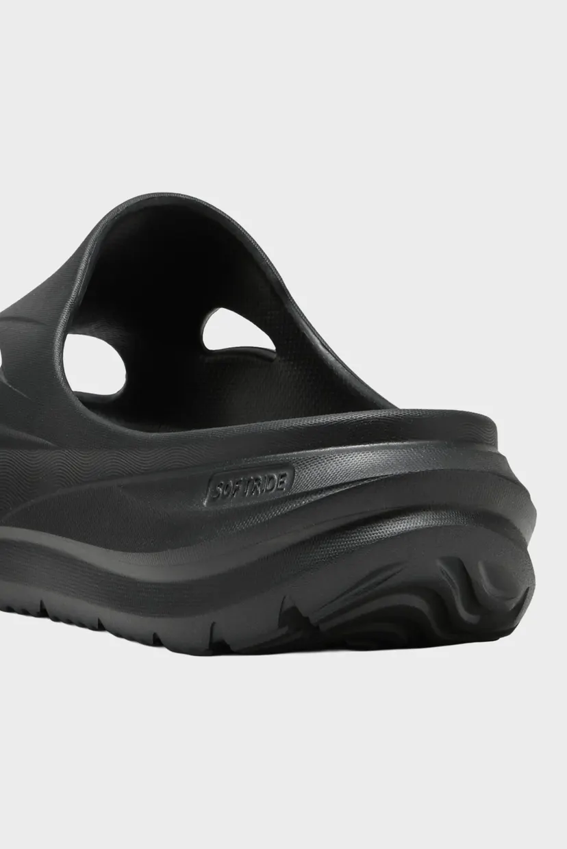 Черные слайдеры SOFTRIDE ZeroG Slides Unisex 6