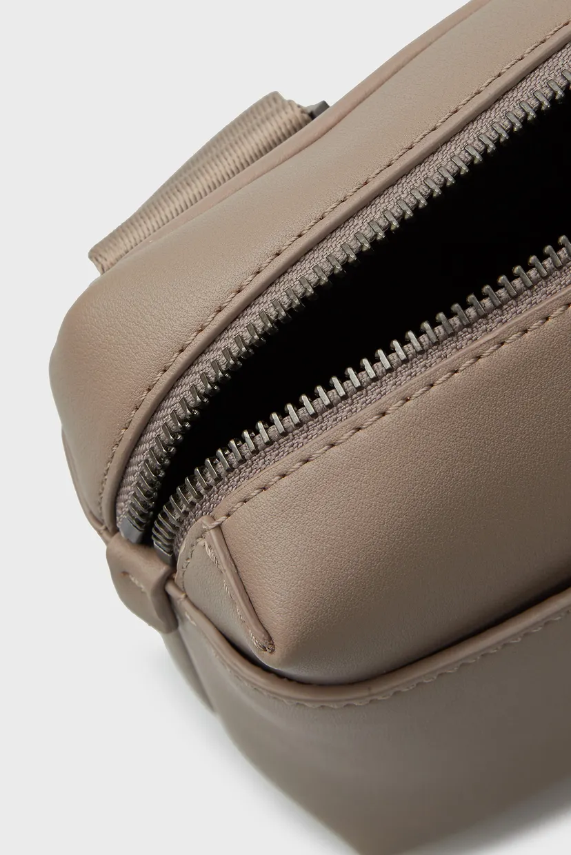 Чоловіча бежева сумка CLEAN ESSENTIAL CAMERA BAG 6