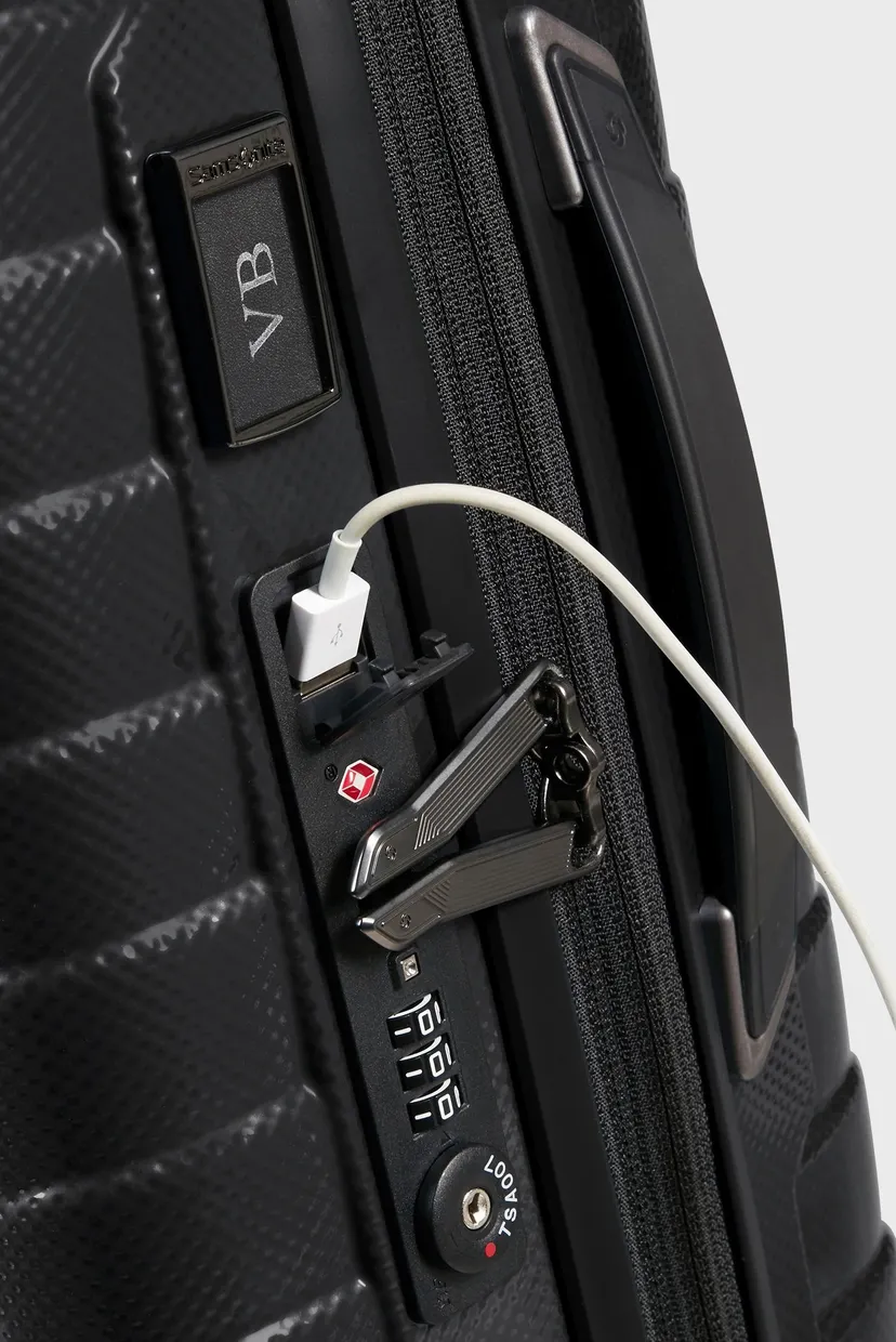 Черный чемодан 69 см PROXIS GRAPHITE 8