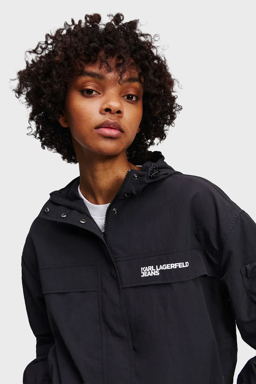 Жіноча чорна куртка light weight jacket 4