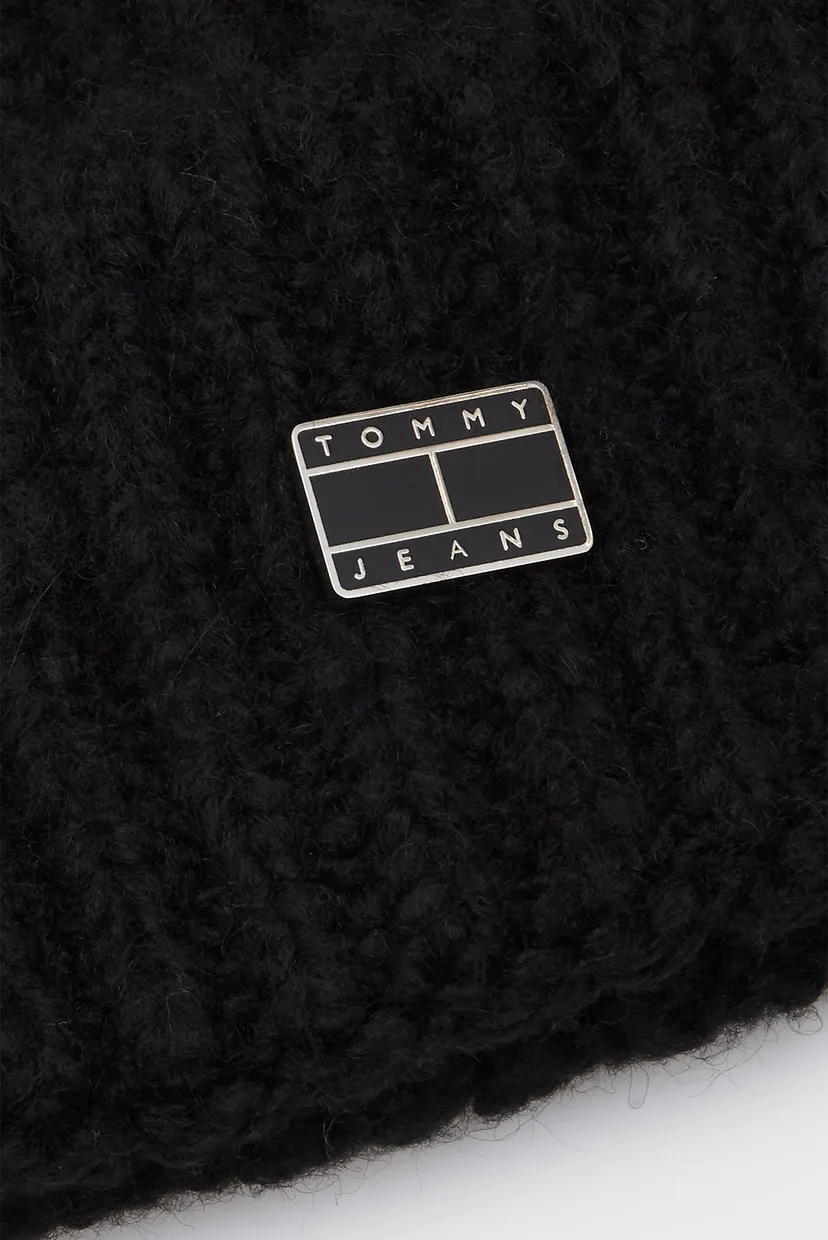 Женская черная шапка TJW CITY BOLD BEANIE 3