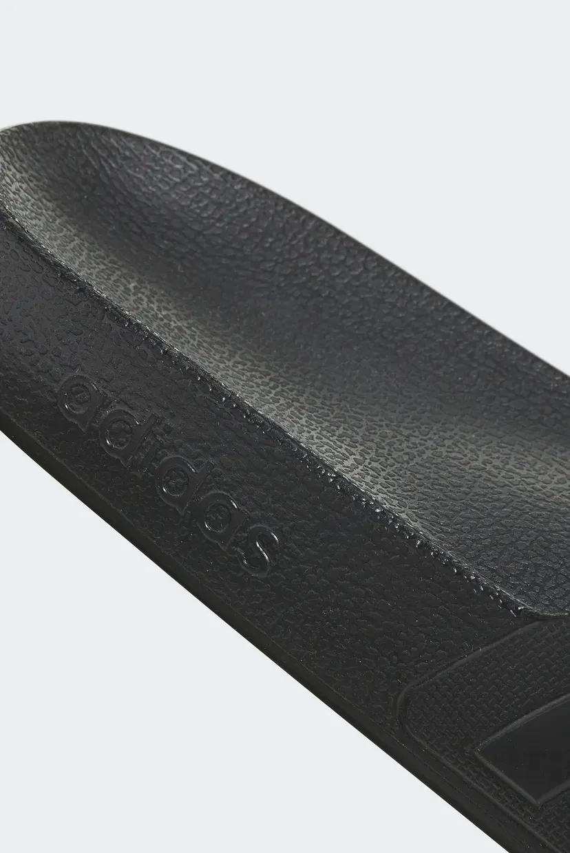 Черные слайдеры Adilette Aqua 9