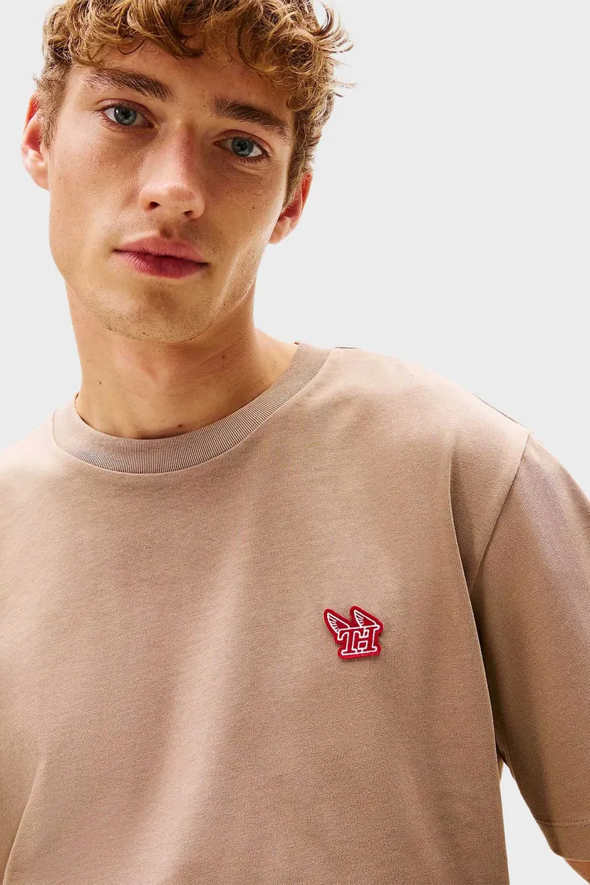 Чоловіча бежева футболка MODERN ATHLEISURE H BADGE TEE 4