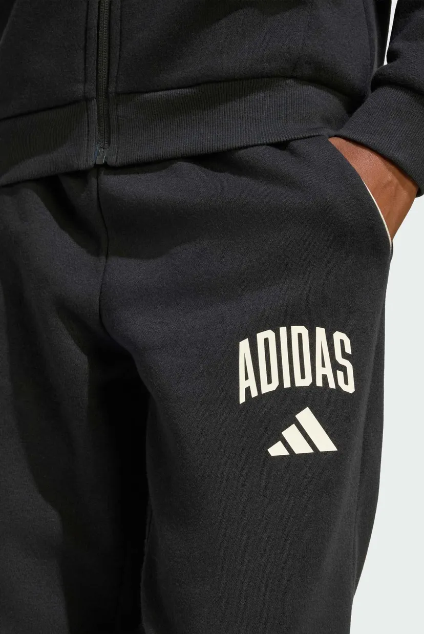 Дитячі чорні спортивні штани SEASONALS COLLEGIATE TYPOGRAPHY 6