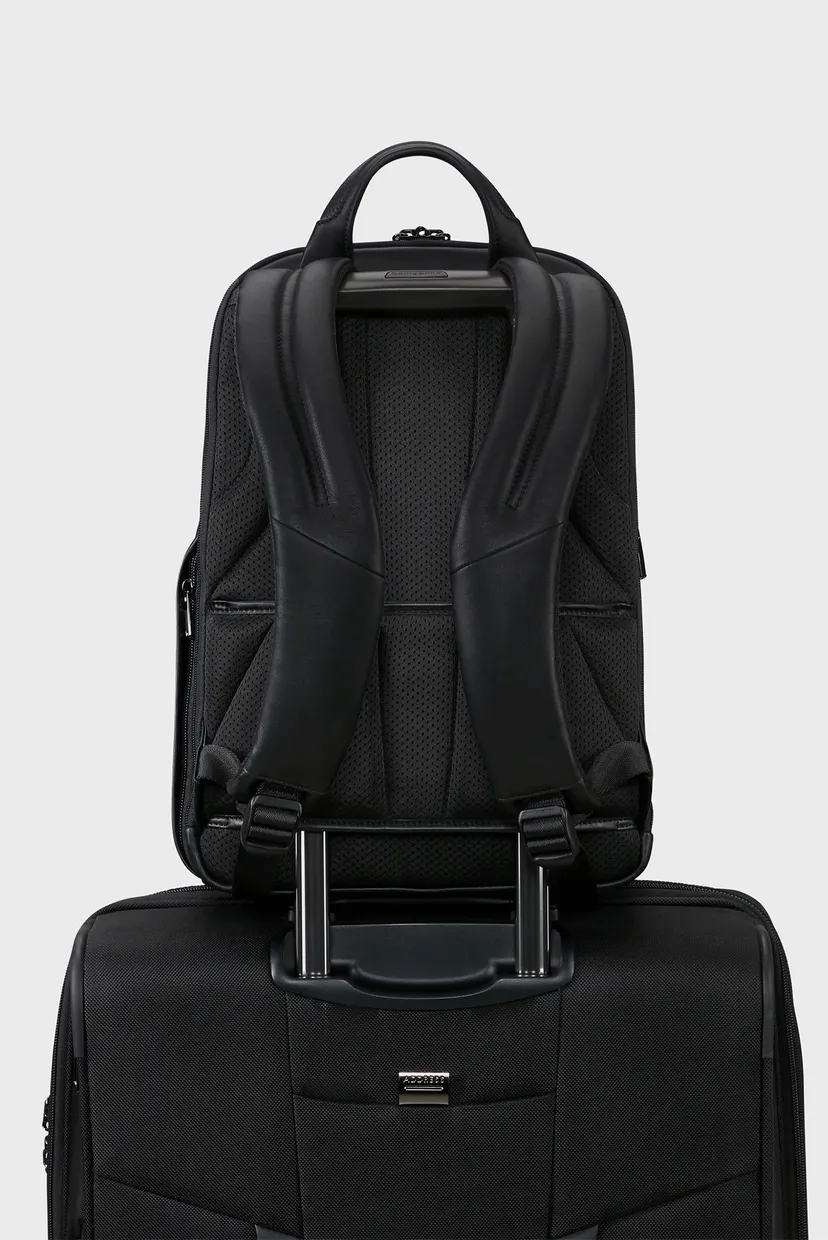 Чоловічий чорний шкіряний рюкзак PRO-DLX 6 6