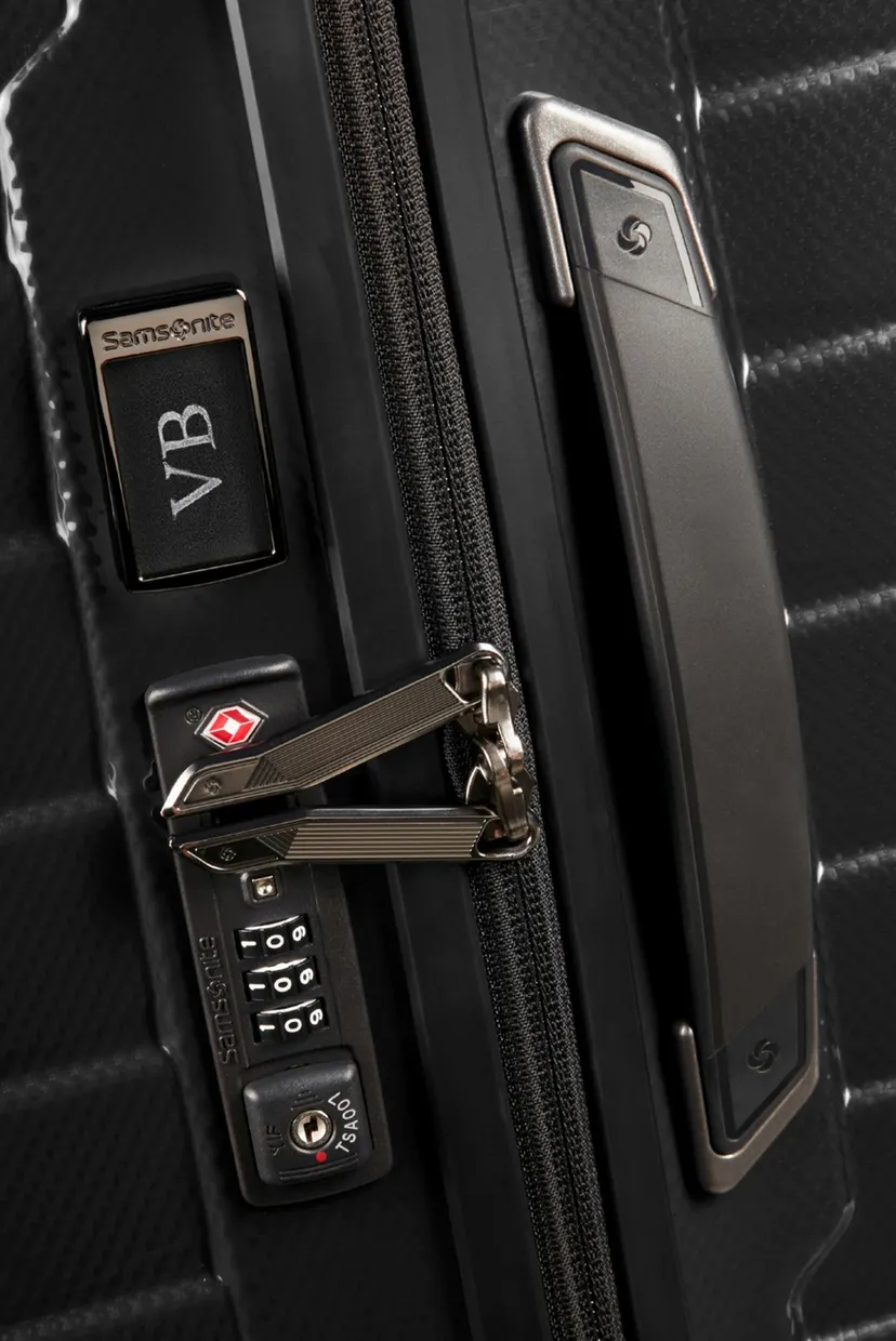 Чорна валіза 75 см PROXIS BLACK 4