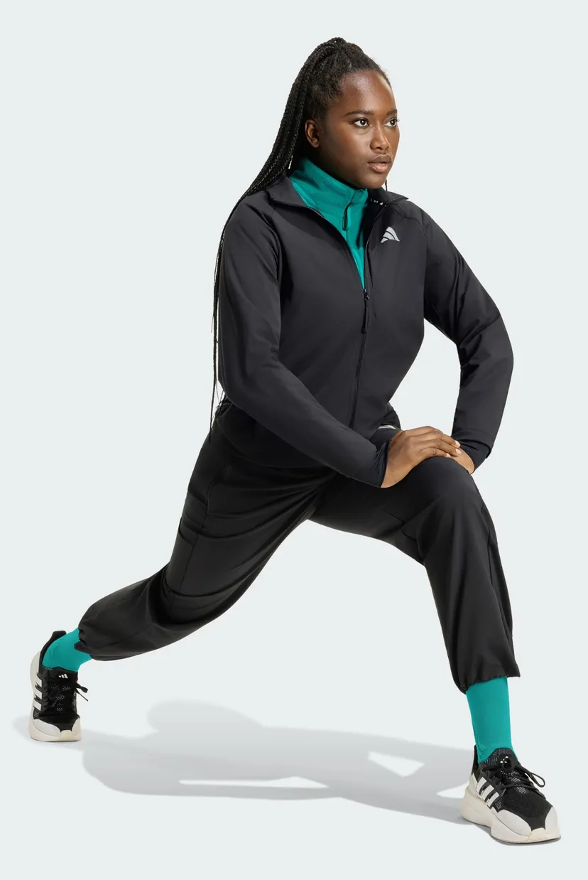 Женская черная куртка adi365 Running Essentials Winterized 4