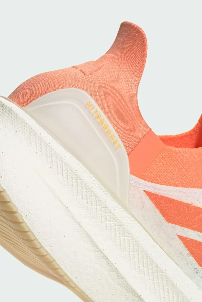 Женские белые кроссовки Ultraboost 5 Strung 9