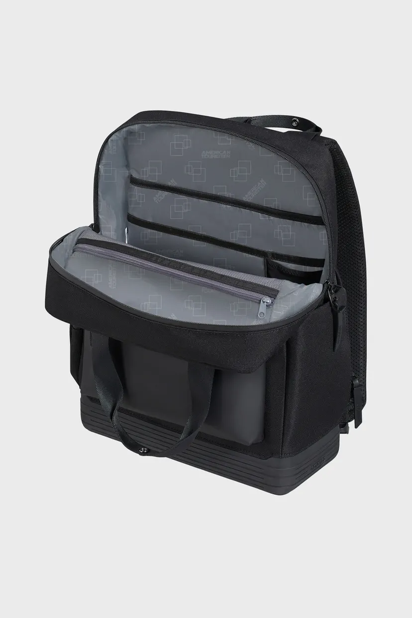 Женский черный рюкзак SOULPACK 4