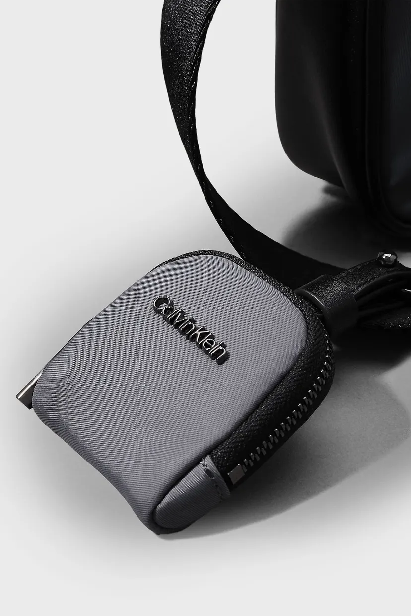 Чоловіча сіра сумка CK EST. NYLON CUBE REPORTER+CASE 7